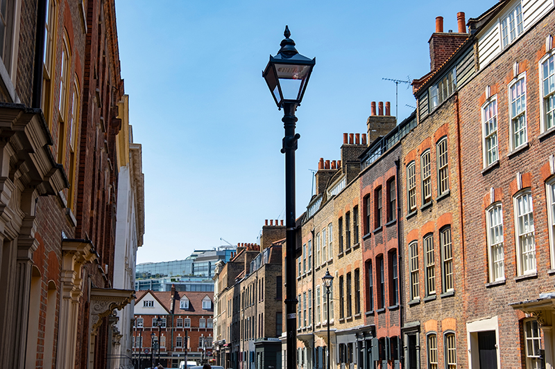 Street with streetlamp